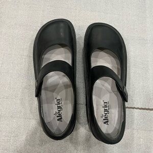 [41/10]Alegria Classic Black Mary Jane Shoes EUC